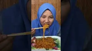 Makan mie samyang keju mozarella, kerupuk dan sosis kenzler. Jangan lupa subrice like dan komen