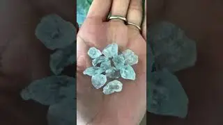 20829-natural-untreated-blue-topaz-rough-79.20-ct-ravenstein