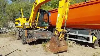 JCB JS 130 W