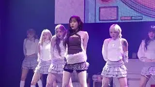 251214 츄 - Back in town @CHUU 2ND TINY-CON &lsquo;첫 눈이 오면 그때 거기서 만나&rsquo;