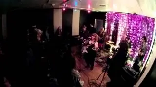 All Young Girls Are Machine Guns 2016-02-13 Track 07 Foolin