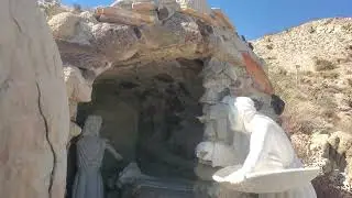 Desert Christ Park   Part 2C. TOMB OF CHRIST & THE ROCK CHAPEL ( Nh&agrave; Nguyện bằng đ&aacute;)