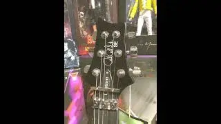 ￼PRS SE Custom 24 Floyd Electric Guitar, Ebony FB, Charcoal Burst