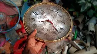 Abandoned 1980s Wall Clock Restoration | Deep Cleaning & Repair