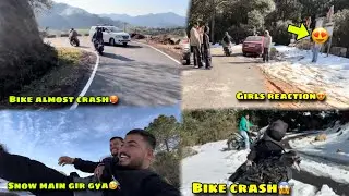 Bike crash in snow || cute girls reaction on vlogging🥵 || bike almost crash😱