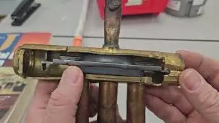 Reversing valve breakdown