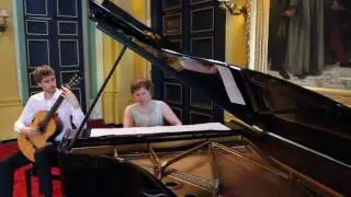 Maurice Ravel - Laideronnette, Imp&eacute;ratrice des Pagodes - Duo Adentro