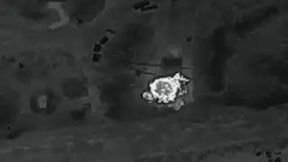 🔴 Ukrainian Intelligence Units Target Russian Vehicle Hidden Under Camouflage