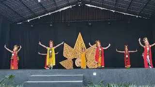 TARI GANDRUNG GURIT MANGGIR
