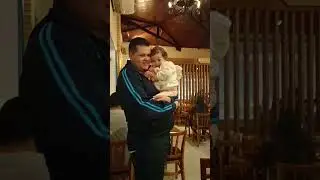Fomos jantar fora #familia #vidareal #criancasengracadas #humor #amordamamãe 