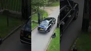 Chauffeur-driven Bentley Mulsanne Wedding Car