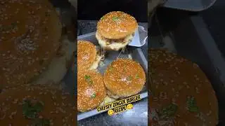 Cheesy Zinger burger | 😋🍔 #shorts #foodie #foodlover #asmr 🧀#chickenburger #like #cook 😋 #ytshorts