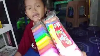 Nayu dan Alisa jajan 