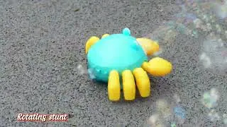 Crawling Crab Bubble Machine, 360&deg; Moving, Automatic Bubble Blower Machine with Music & Led