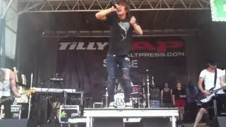 The Ready set - The Ghost Of Los Angeles @ VansWarpedTour 2011 Montreal