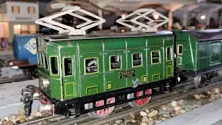 M&auml;rklin RS 880 clockwork locomotive start set 0 gauge