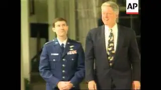 USA - Downed Pilot O'Grady Meets Clinton