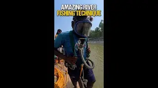Incredible Deep River Fishing Technique: Diving for Giant Fish!