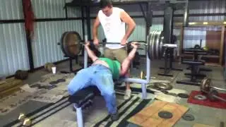 Chad smith benches 545 lbs raw 220 pound weight class Bounce Press