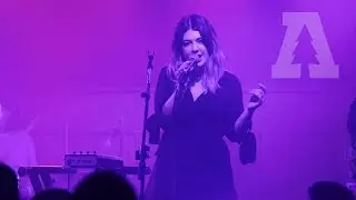 Yumi Zouma - Barricade (Matter Of Fact) | Shows From Schubas