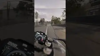 Chaos explodes 😱 #Toprak nearly saves it as #PeterHickman and #PeccoBagnaia crash