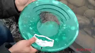 clear water river gold in the winter