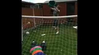 Kid getting hadoukened