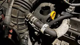 Suzuki Swift 2017 hybrid 1.0 BoosterJet 111hp 82kW smoke under oil cap