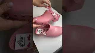 New clogs unboxing!! #clogs #nursingwear #unboxing #shoeplug