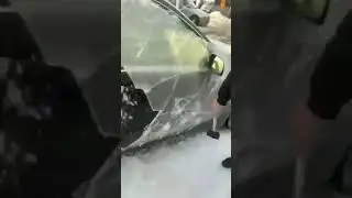 FROZEN CAR BY FREAK WEATHER RUSSIA