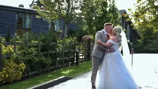 Aimee & Levi @ Mythe Barn
