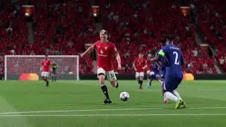 Goalkeeper makes a mistake and Sesko profits!