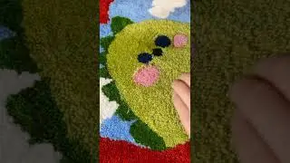 Trimming a rug #tafting #rug #dinosaur