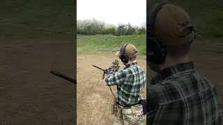 Steyr AUG slap - slomo
