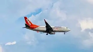 Air North 737-505 (C-GANH) landing at Toronto Pearson Intl Airport