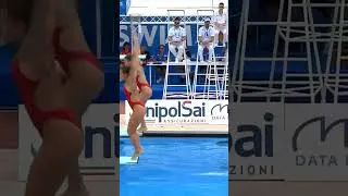 Two Divers In Sync #diving #shorts #female