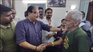 Manoj Jha meet Sanjay Singh Father. #sanjaysingh #sanjaysinghaap #manojjha #aamirkhan