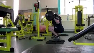 form check: high bar squats-close stance