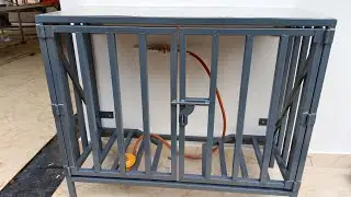 Gas cylinder stand