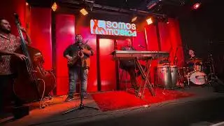 Gerson Leos - Somos música - Lágrimas Negras