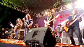 SOLDIER OF FORTUNE (Deep Purple Song) - cover Ecky Lamoh EdanE performing with Black Flash in KRR2