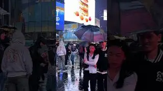 Heavy Rain Walk in New York #nyc #shorts