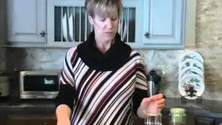 How to Use an Infuser Water Bottle