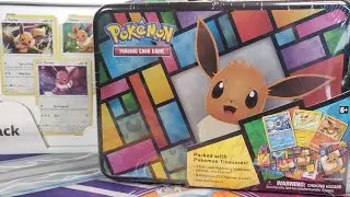 Pok&eacute;mon Collector Chest Spring 2021 Opening (Eevee)