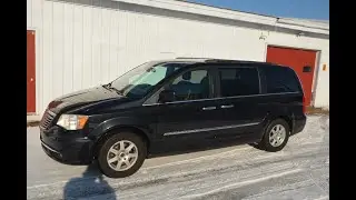 2011 Chrysler Town & Country Touring Van