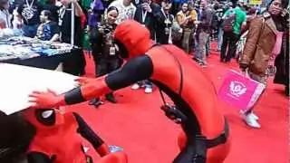 HOT DEADPOOL ON DEADPOOL ACTION XXX NYCC2012 FT. SOLID SNAKE