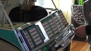How to change the neon lights on a Wurlitzer 2100 Jukebox - Comment changer les néons