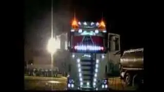 IL CAMION CHE BALLA mascotte di ROMBOROCK