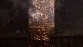 Fireworks on Eiffel Tower Paris #ashortaday #shortvideo #short #trending #viral #mgulvez7838 #paris