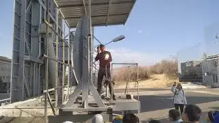 SENSATION! BURNING METALL WITH SUN ENERGY AND MIRRORS. ДЫРКА В МЕТАЛЛЕ С ПОМОЩЬЮ СОЛНЕЧНОЙ ЭНЕРГИИ!